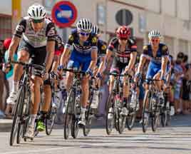 Bicyclers competing